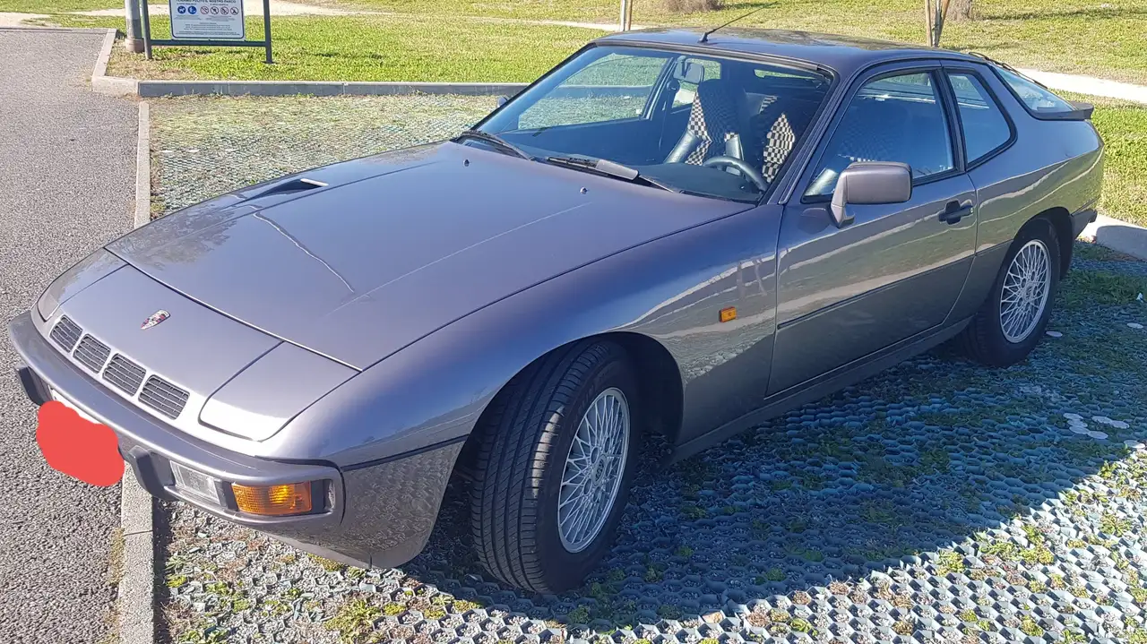 Porsche 924 2.0 Turbo, foto 2