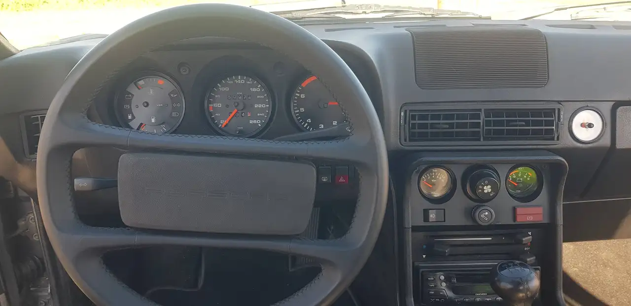 Porsche 924 2.0 Turbo, foto 6