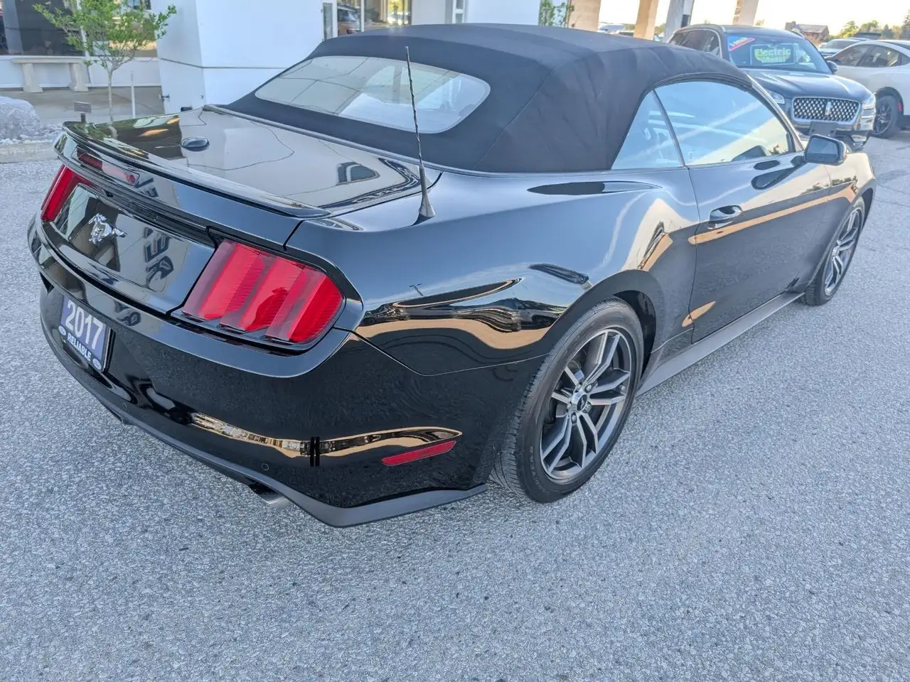 Ford Mustang снимка Ford Mustang
