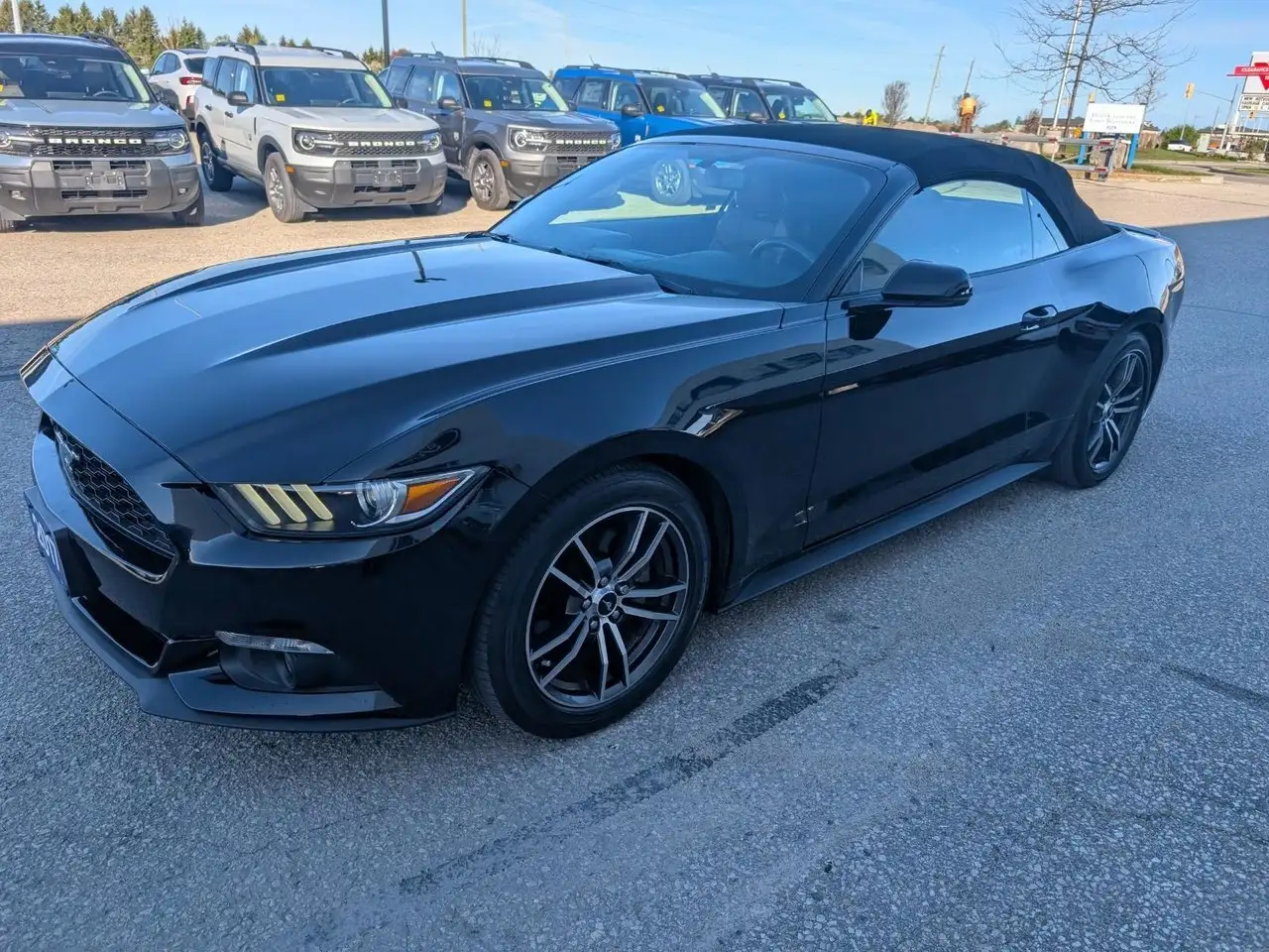 Ford Mustang снимка Ford Mustang