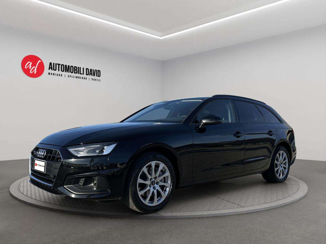Audi A4 Avant 40 TDI quattro S tronic Business
