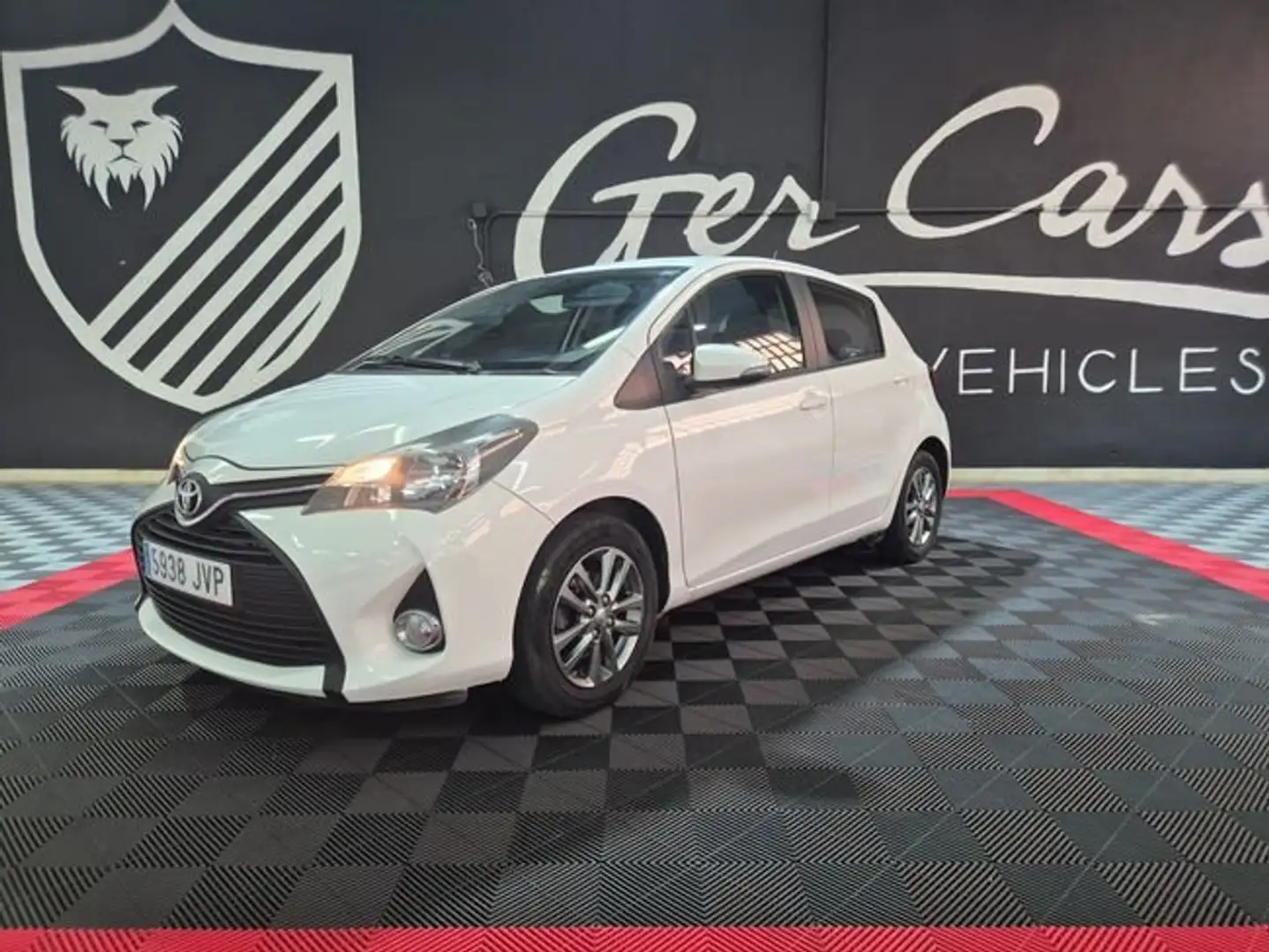Toyota Yaris 5p 70 City Blanco - 1