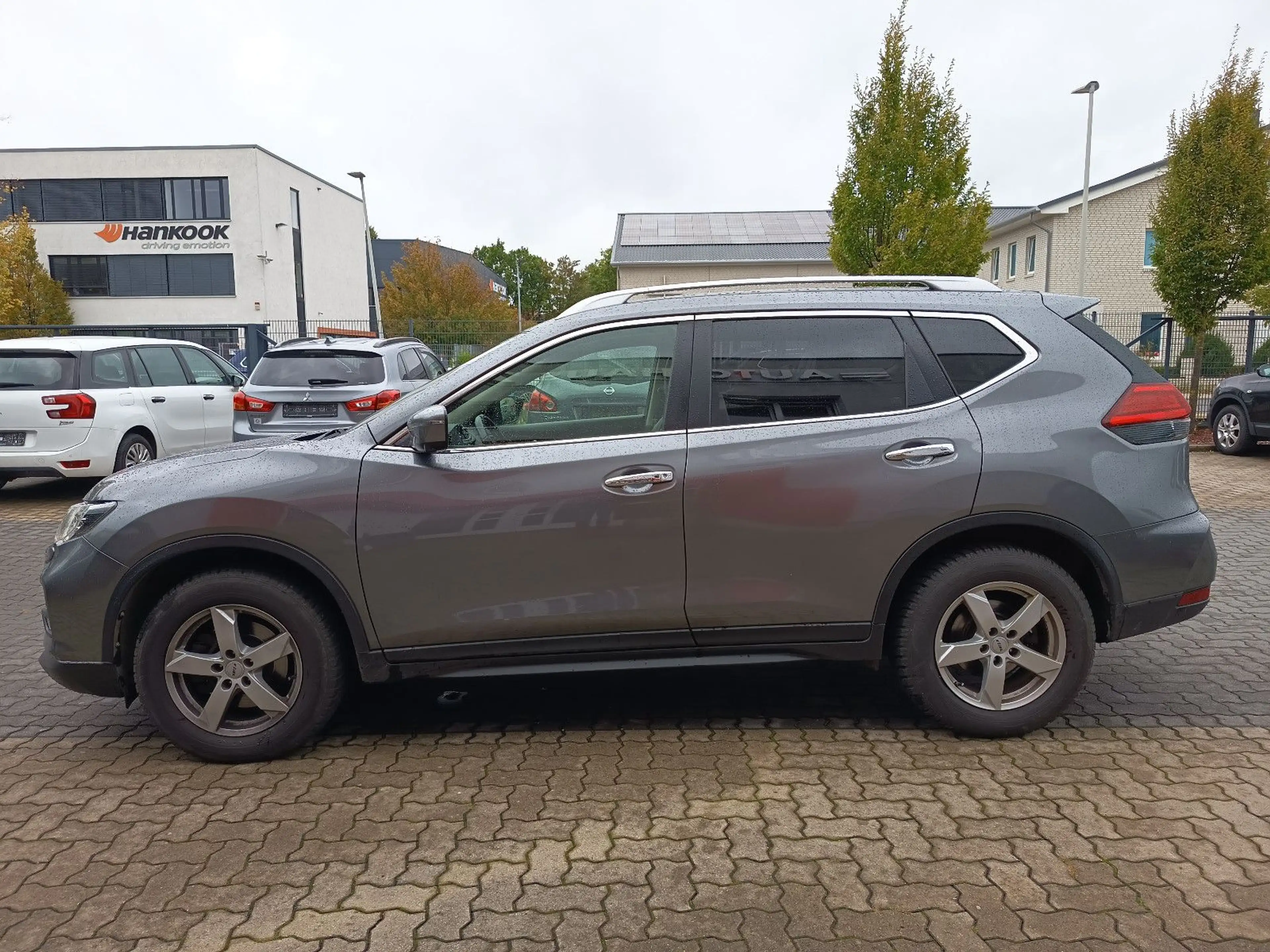 Nissan X-Trail N-Connecta 4x4 — photo 6