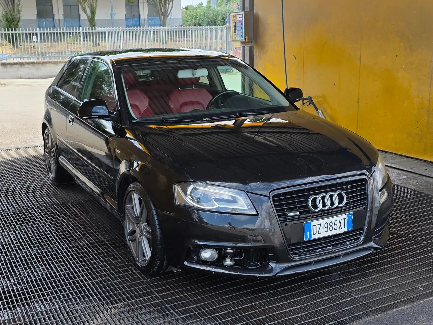 Audi A3 A3 1.6 tdi Ambition 90cv Nero - 1