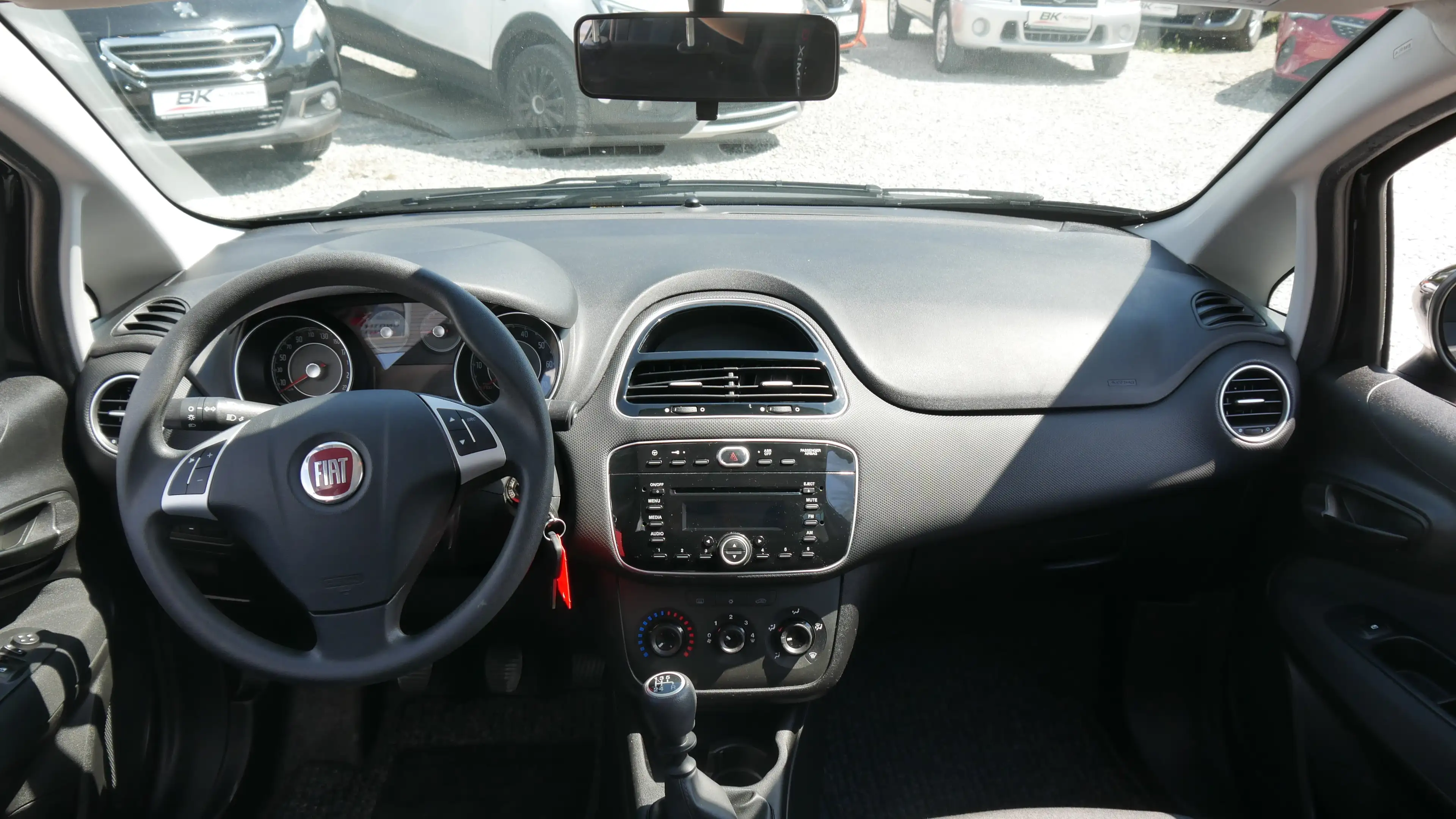 Fiat Punto Scheckheftgepflegt Tempomat Lenkrad,- Sitzheizung — photo 10