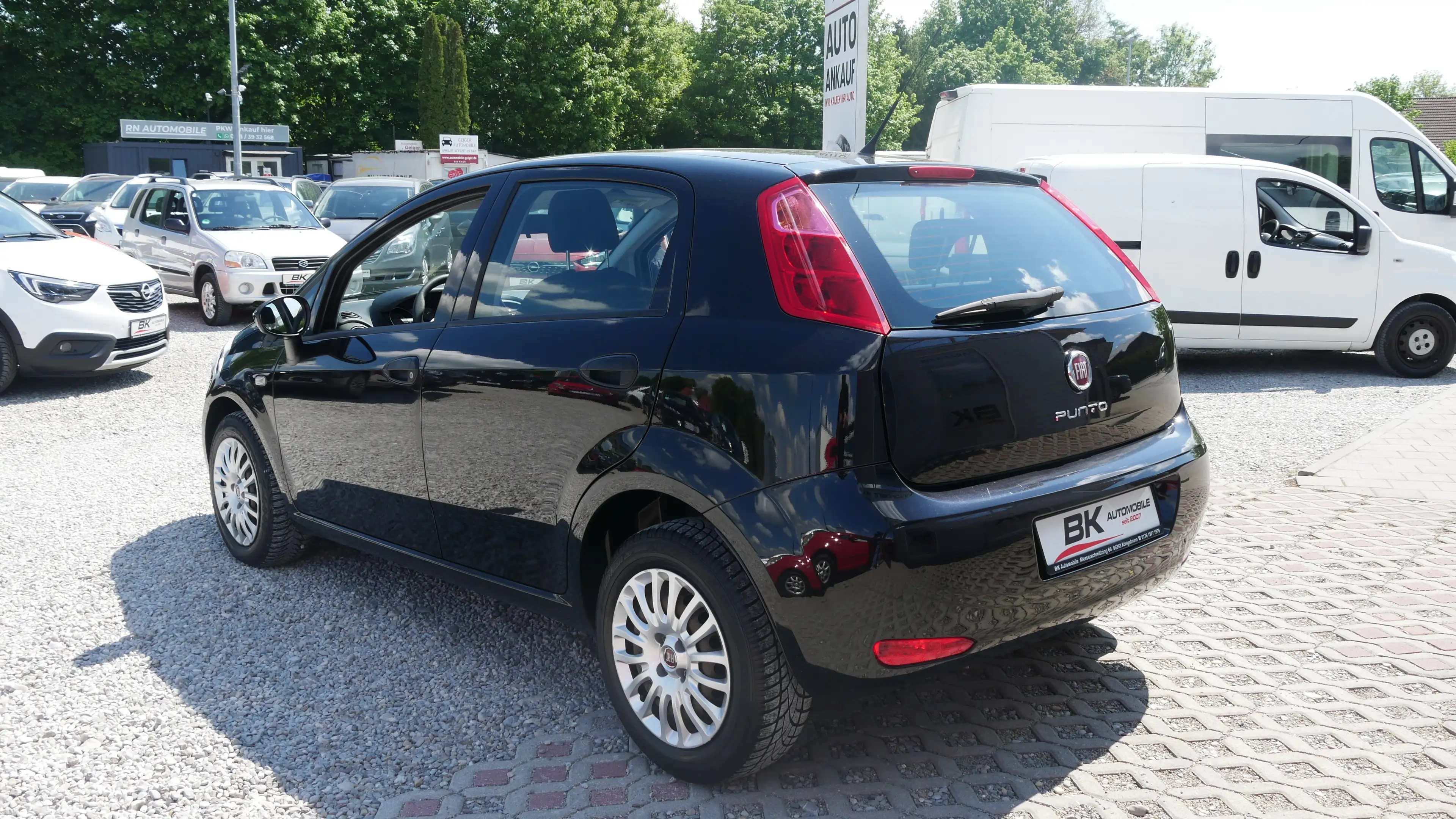Fiat Punto Scheckheftgepflegt Tempomat Lenkrad,- Sitzheizung — photo 5
