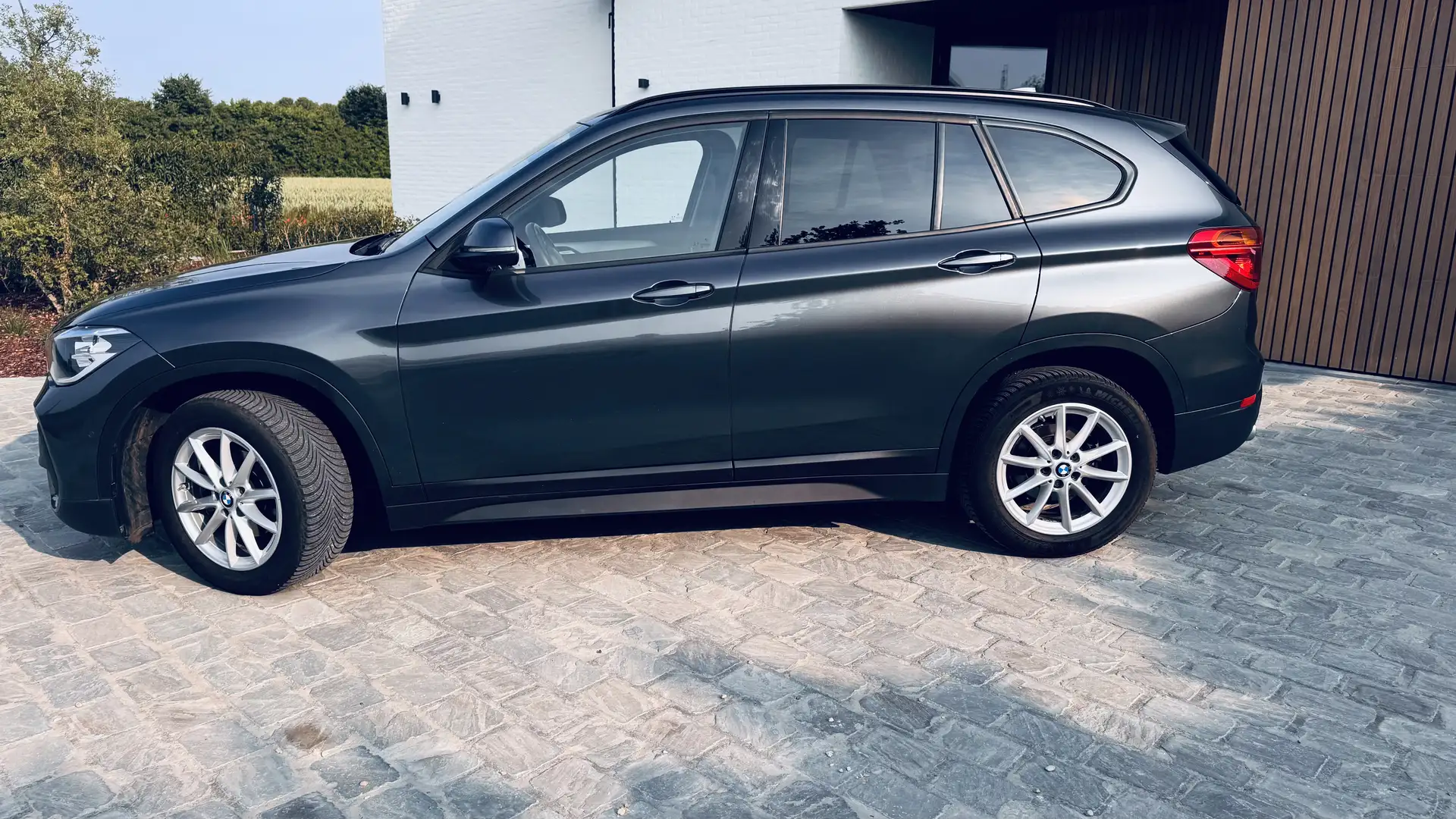 BMW X1 1.5 d /leder/o.dak/navi/1 ste eig/13.140EURO+btw Grijs - 2