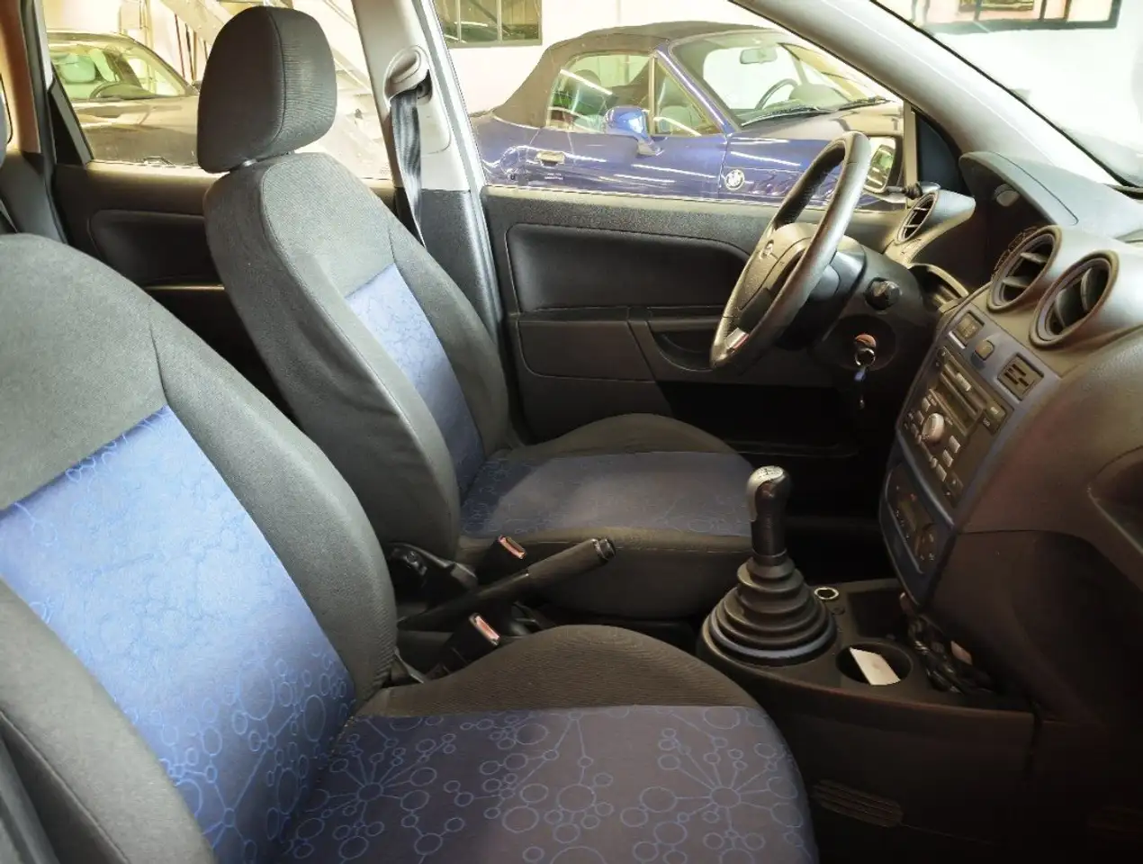 Ford Fiesta 5 portes — photo 14