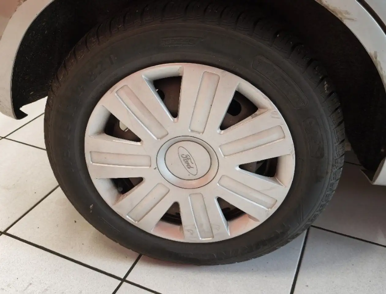 Ford Fiesta 5 portes — photo 7