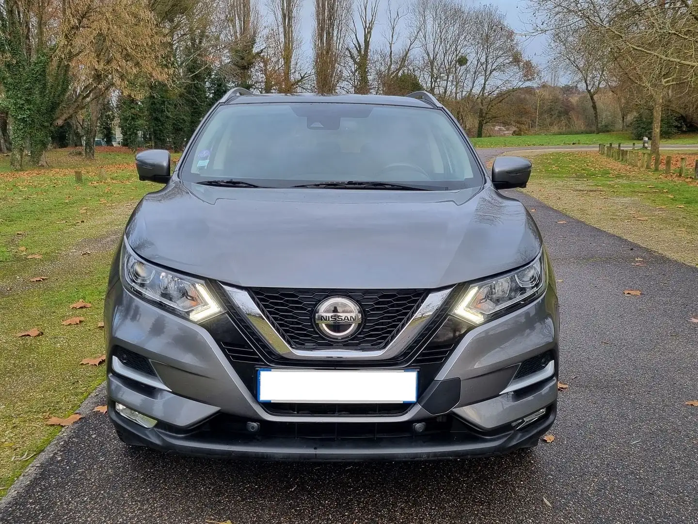 Nissan Qashqai 1.2L DIG-T 115 TEKNA Gris - 2