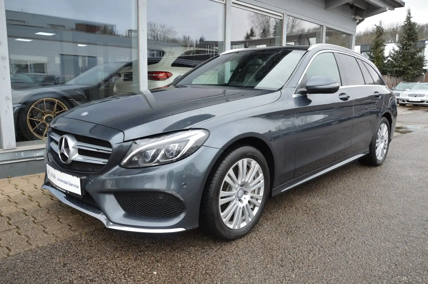 Mercedes-Benz C 250 d T 4M*AUTOMATIK*AMG*PANO*NAVI*LED*BURM*AHK Grau - 1