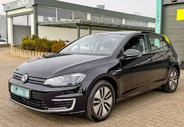 Volkswagen e-Golf VII.Batteriekapazität 35,8 kWh.Navi.LED.RFK.