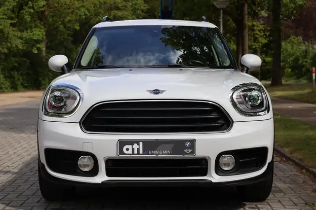 Mini Cooper Cooper view 5