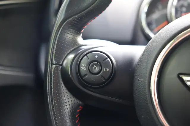 Mini Cooper Cooper view 17