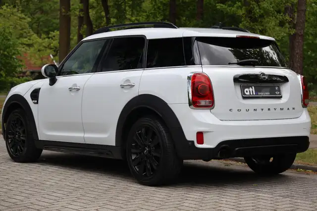 Mini Cooper Cooper view 3