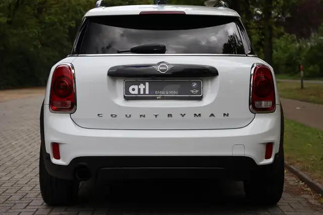 Mini Cooper Cooper view 4