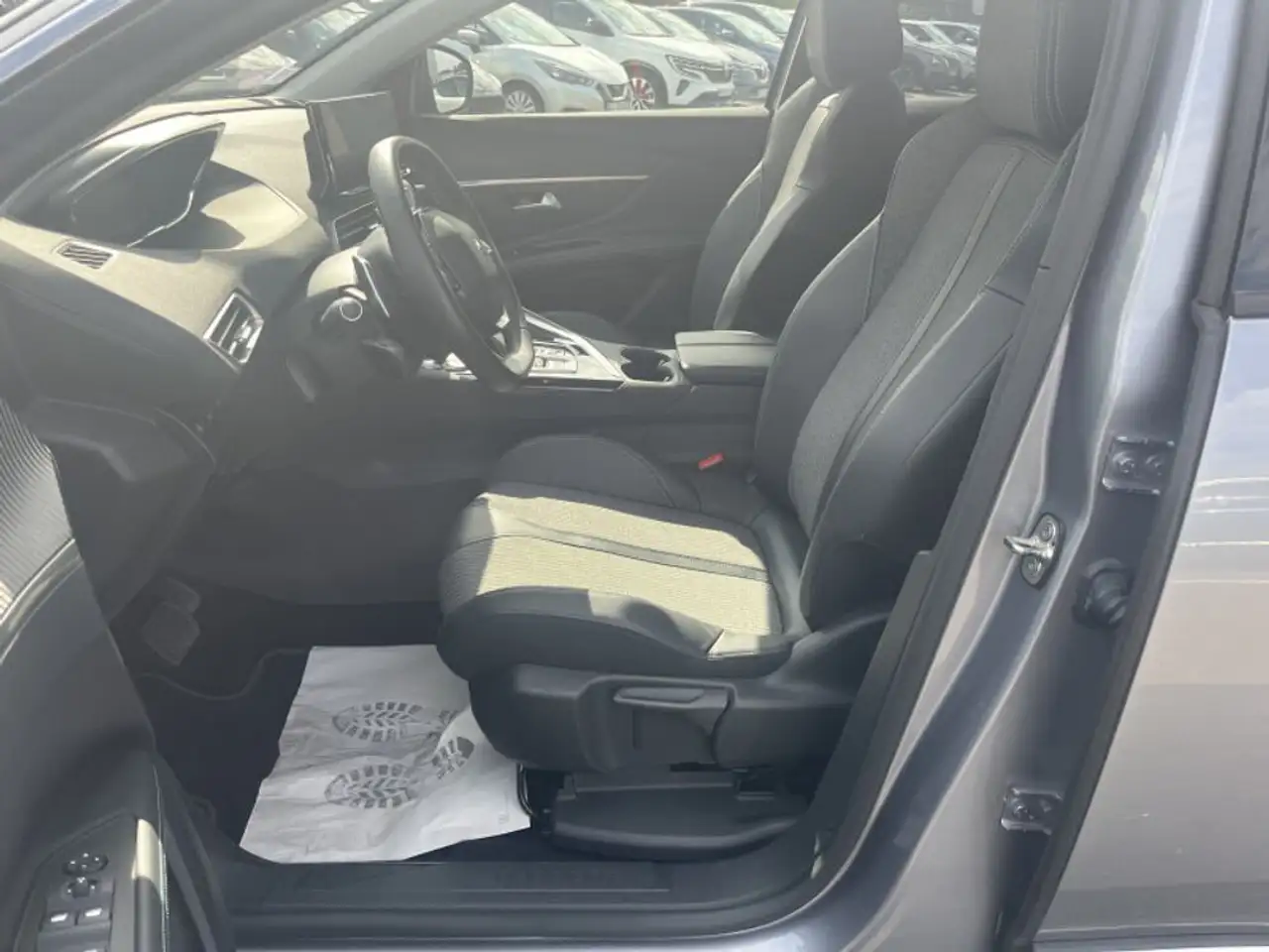 Peugeot 3008 3008 Plug-In Hybrid — photo 16