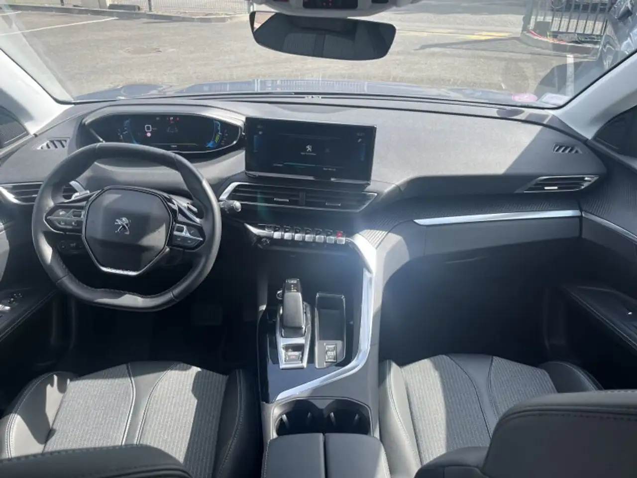 Peugeot 3008 3008 Plug-In Hybrid — photo 18