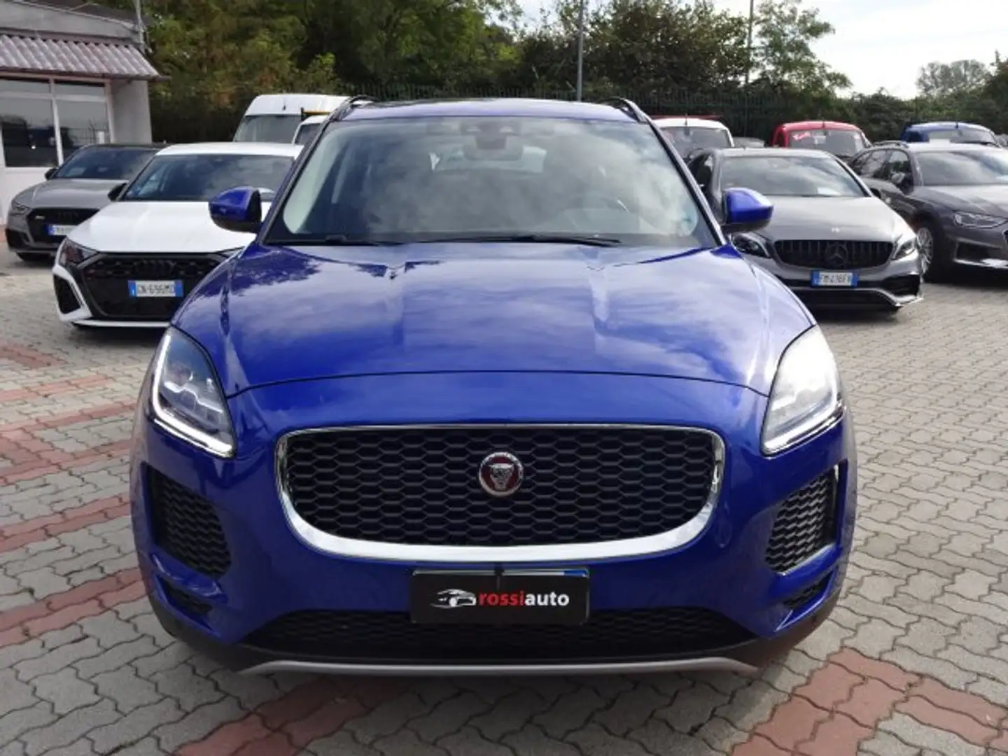 Jaguar E-Pace 2.0d i4 awd 150cv auto Blu/Azzurro - 2