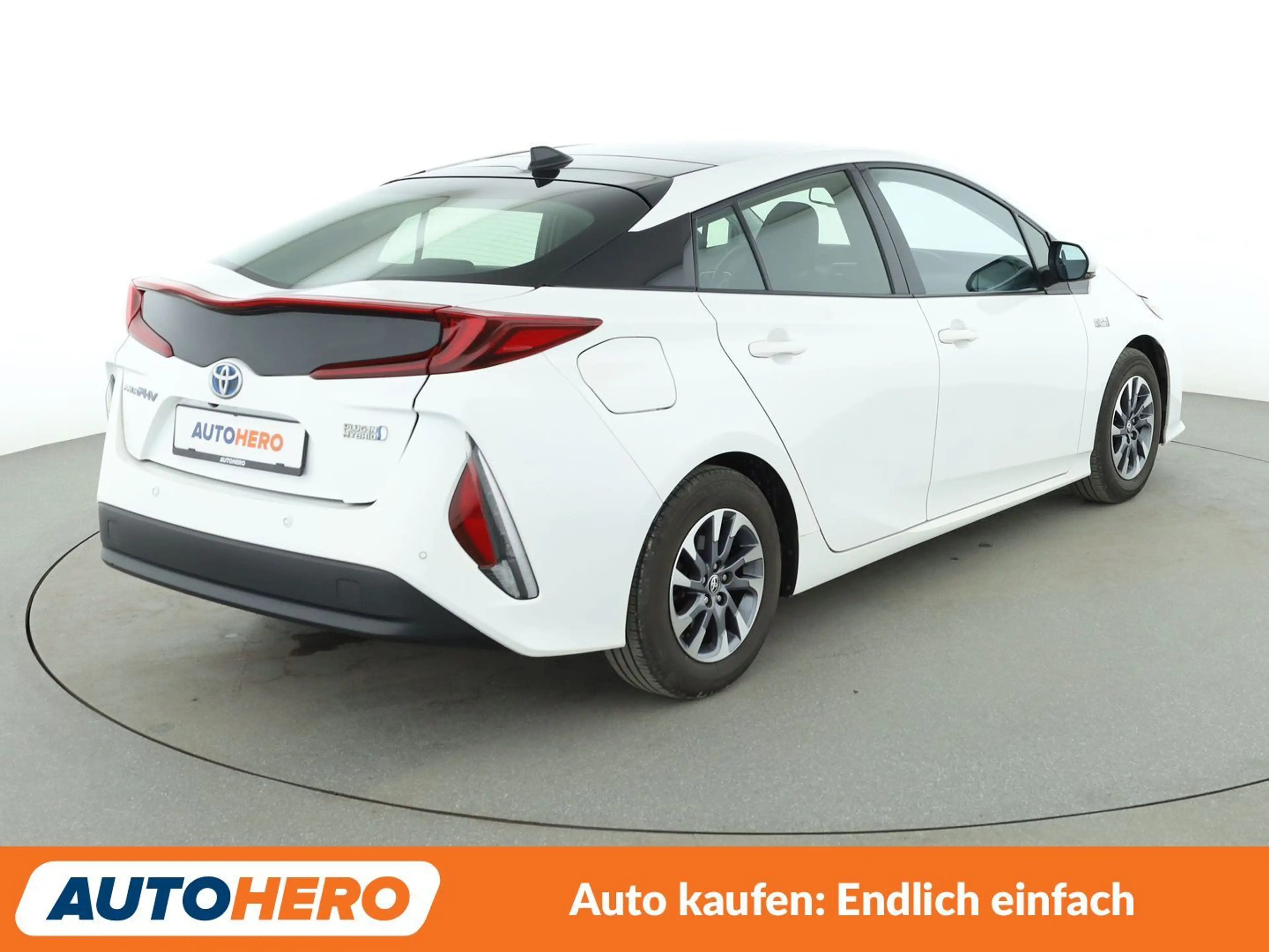Toyota Prius 1.8 Solar Aut.*NAVI*LED*ACC*CAM*PDC* — photo 6