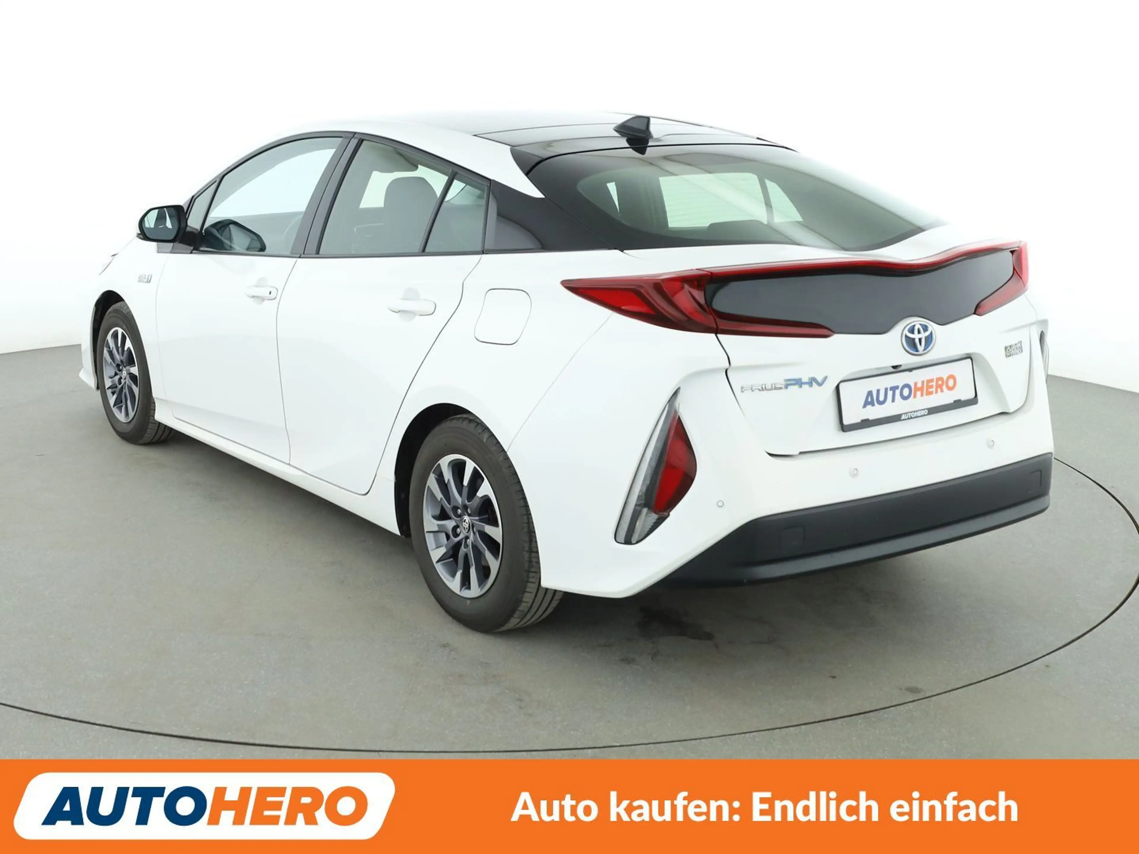 Toyota Prius 1.8 Solar Aut.*NAVI*LED*ACC*CAM*PDC* — photo 4