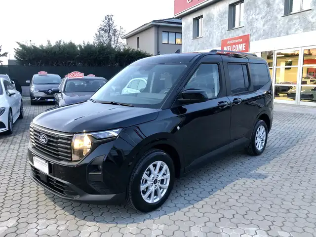 Ford Tourneo Courier Titanium