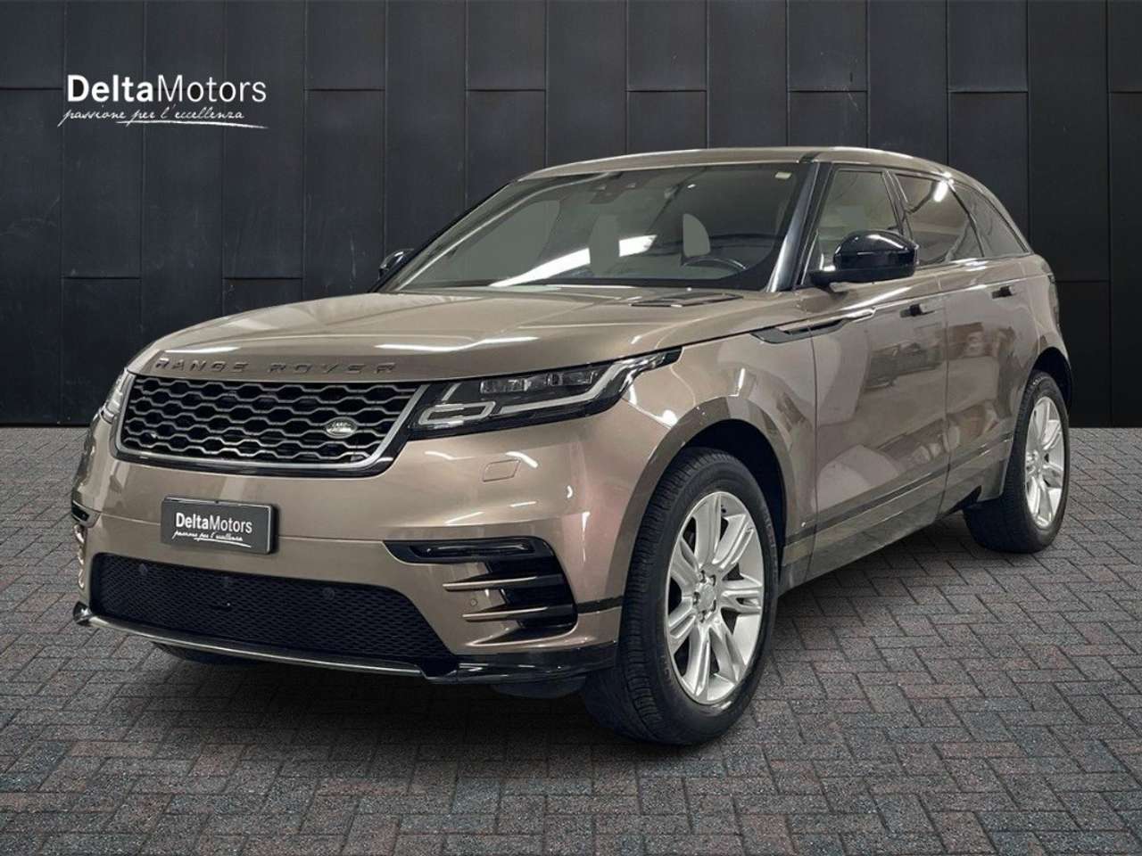 Land Rover Range Rover Velar - Range Rover Velar 2.0D I4 180 CV R-Dynam