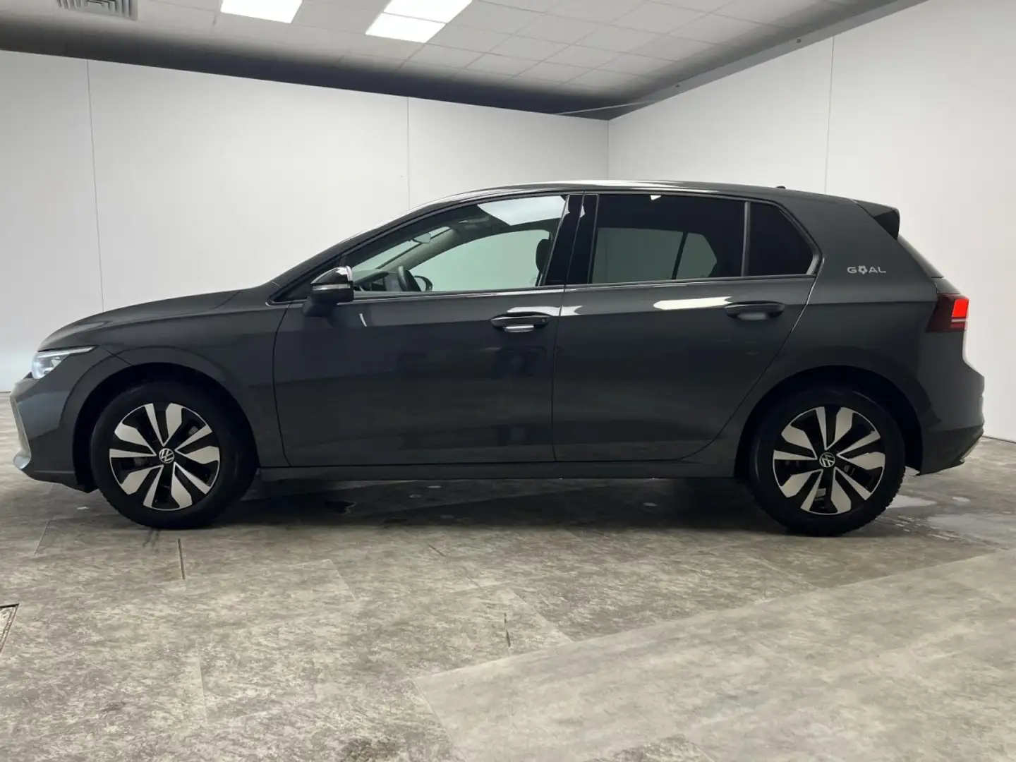 Volkswagen Golf VIII 2.0 TDI DSG Goal 2,49% Klima Navi Grau - 2