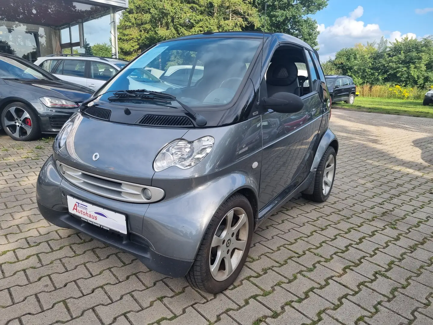 smart forTwo CDI Basis mit AHK Noir - 1