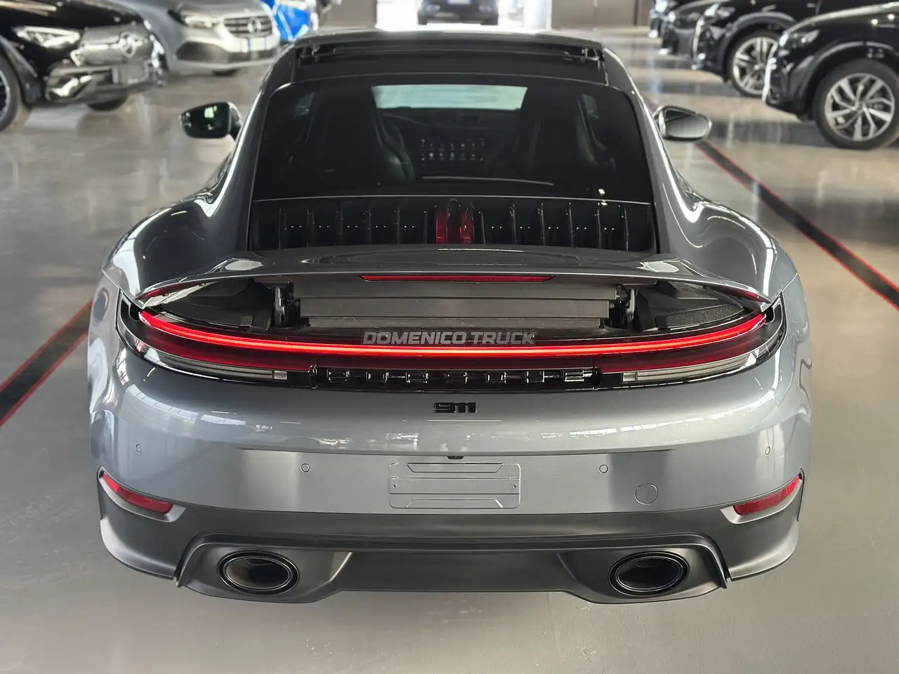 Porsche 992 911 Carrera 4