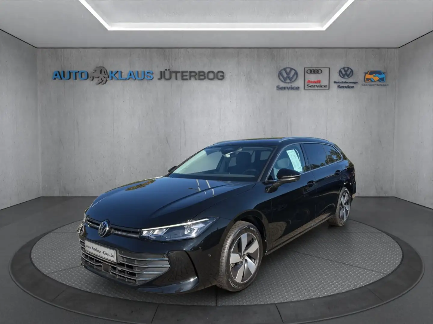 Volkswagen Passat Variant Business 1.5 eTSI AZV anklappbar Schwarz - 2