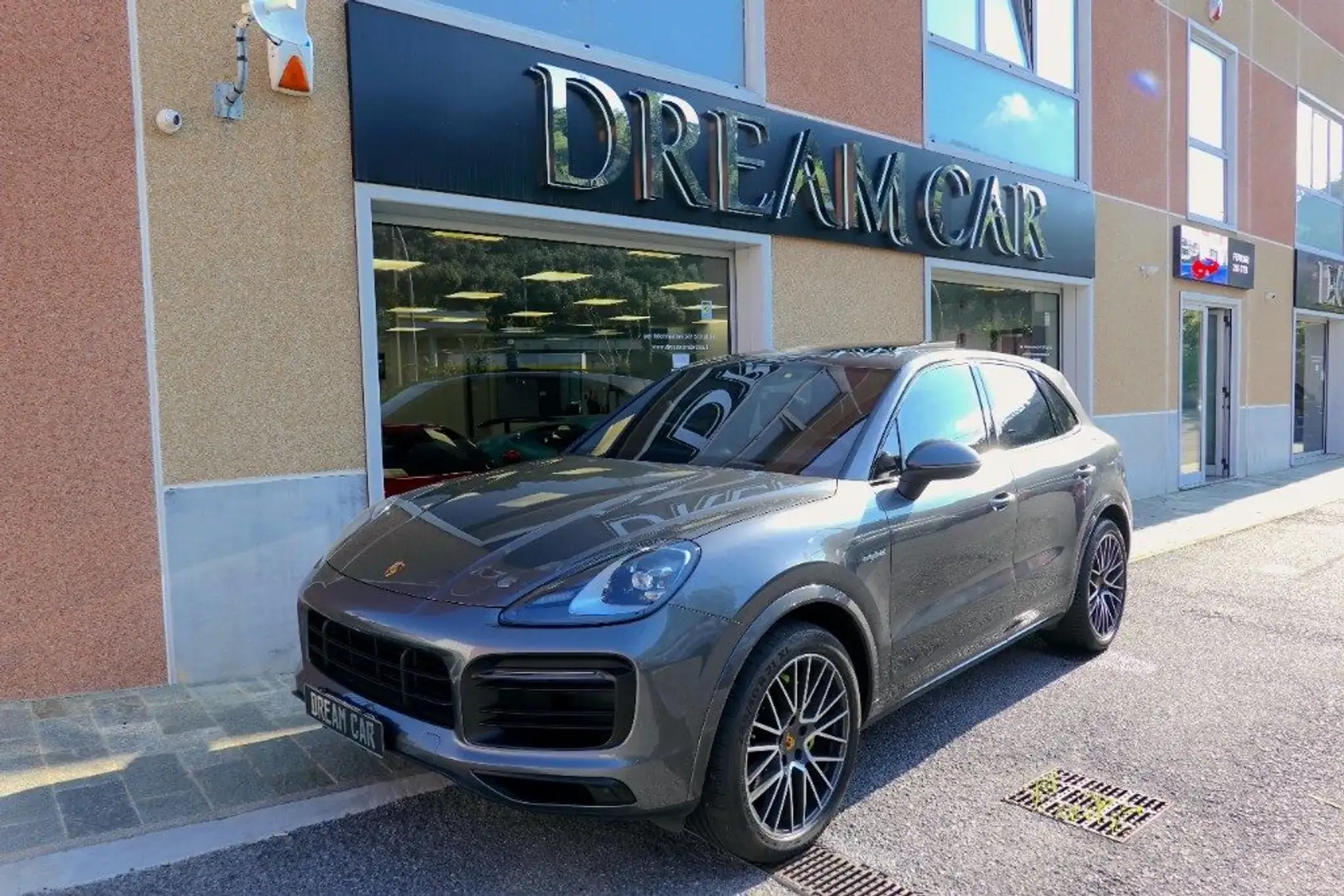 Porsche Cayenne 3.0 V6 E-Hybrid Grigio - 1