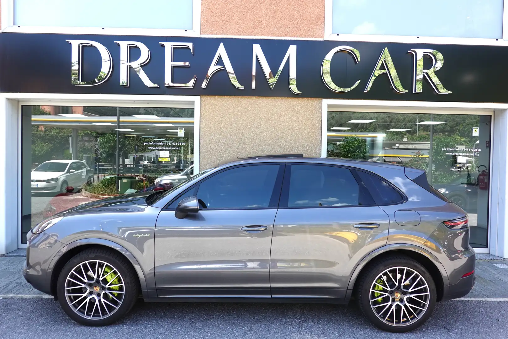 Porsche Cayenne 3.0 V6 E-Hybrid Gris - 2