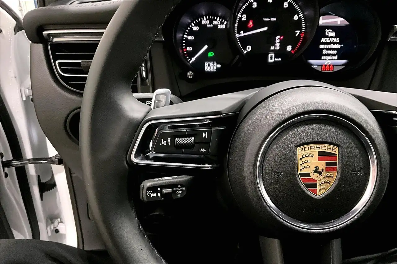 Porsche Macan снимка Porsche Macan