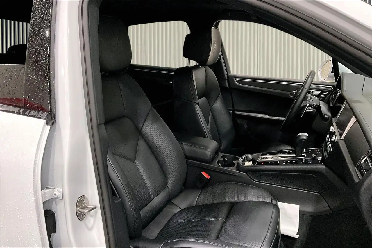 Porsche Macan снимка Porsche Macan