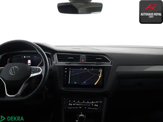 Volkswagen Tiguan Allspace view 9