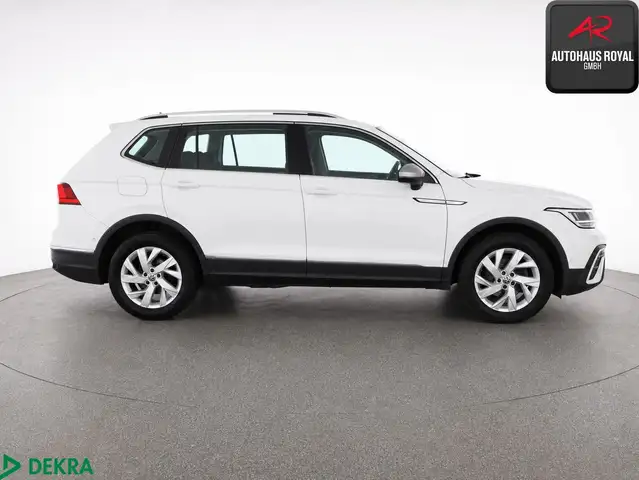 Volkswagen Tiguan Allspace view 6