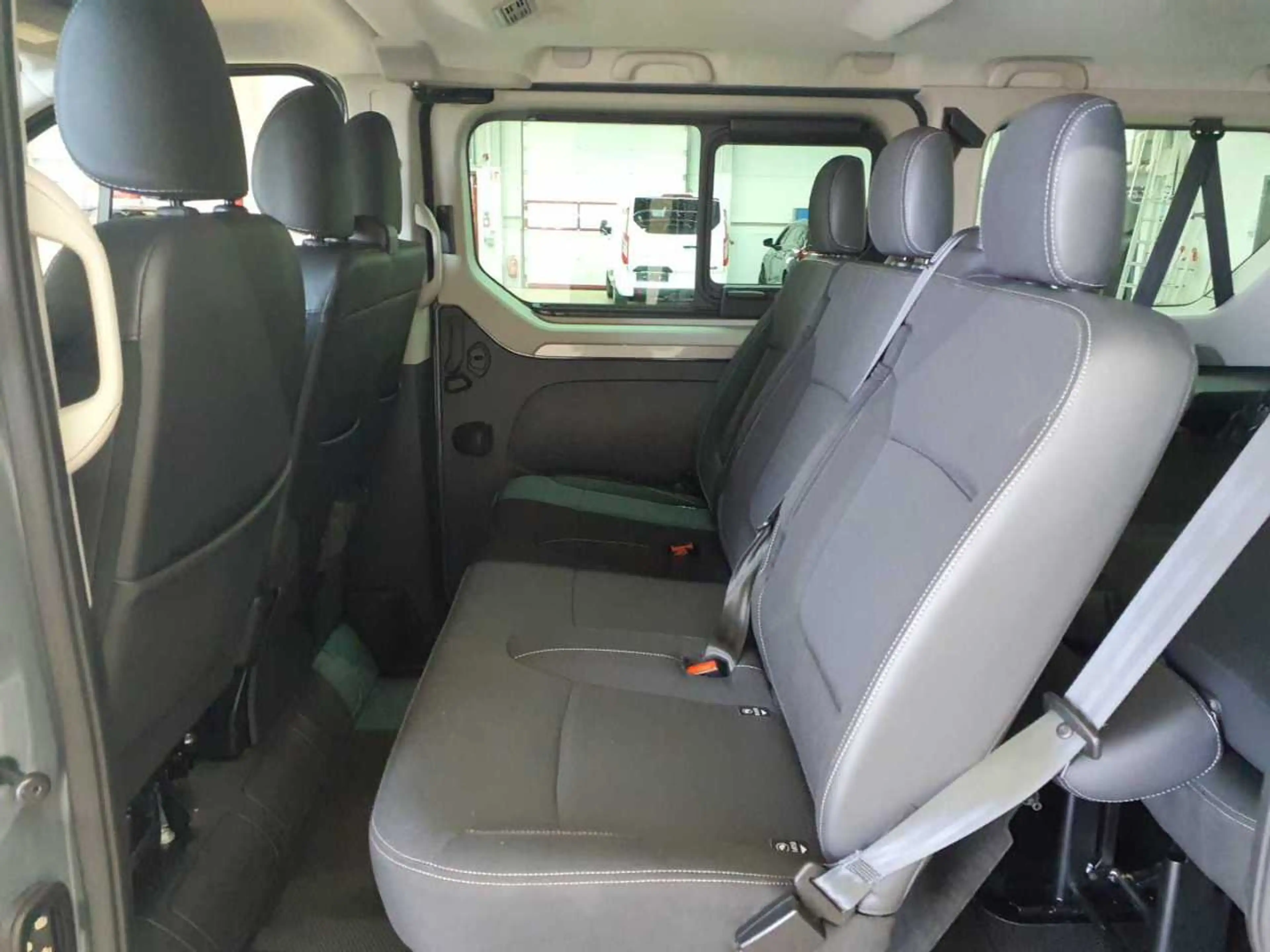 Renault Trafic Trafic dCi Autom.Life 9-Si Klima NAV AHK — photo 14
