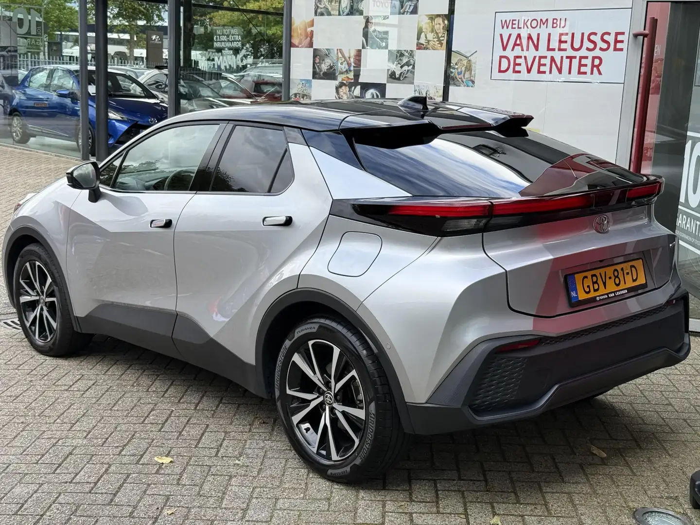 Toyota C-HR 1.8 Hybrid 140 First Edition NL-AUTO 360CAM KEYLES Gris - 2