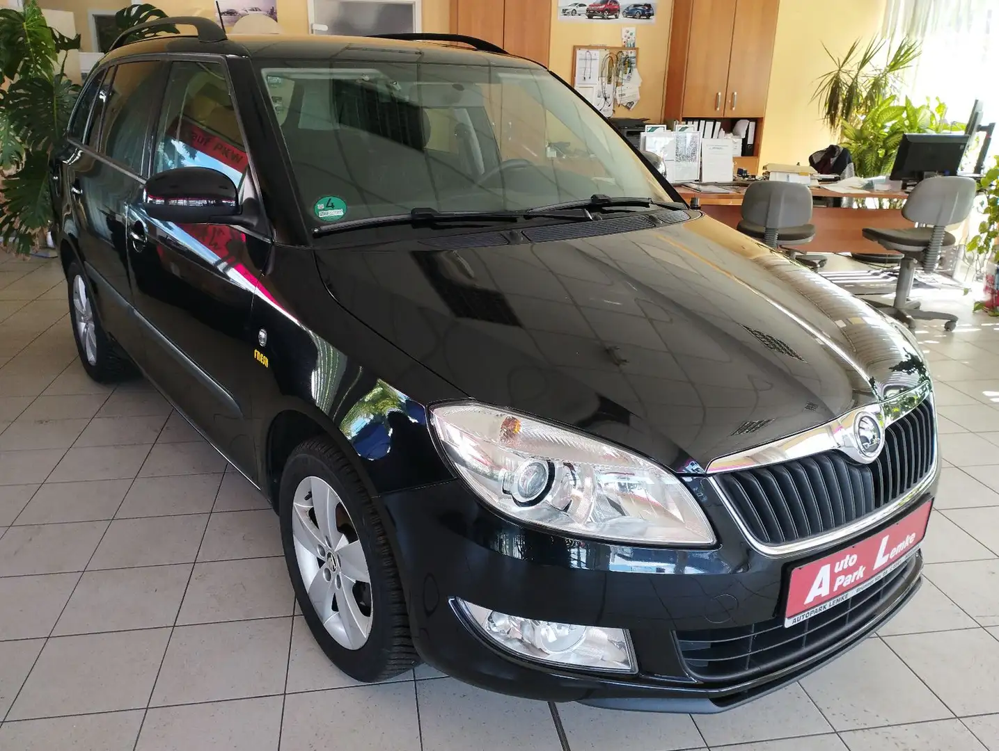 Skoda Fabia Combi Fresh Schwarz - 1