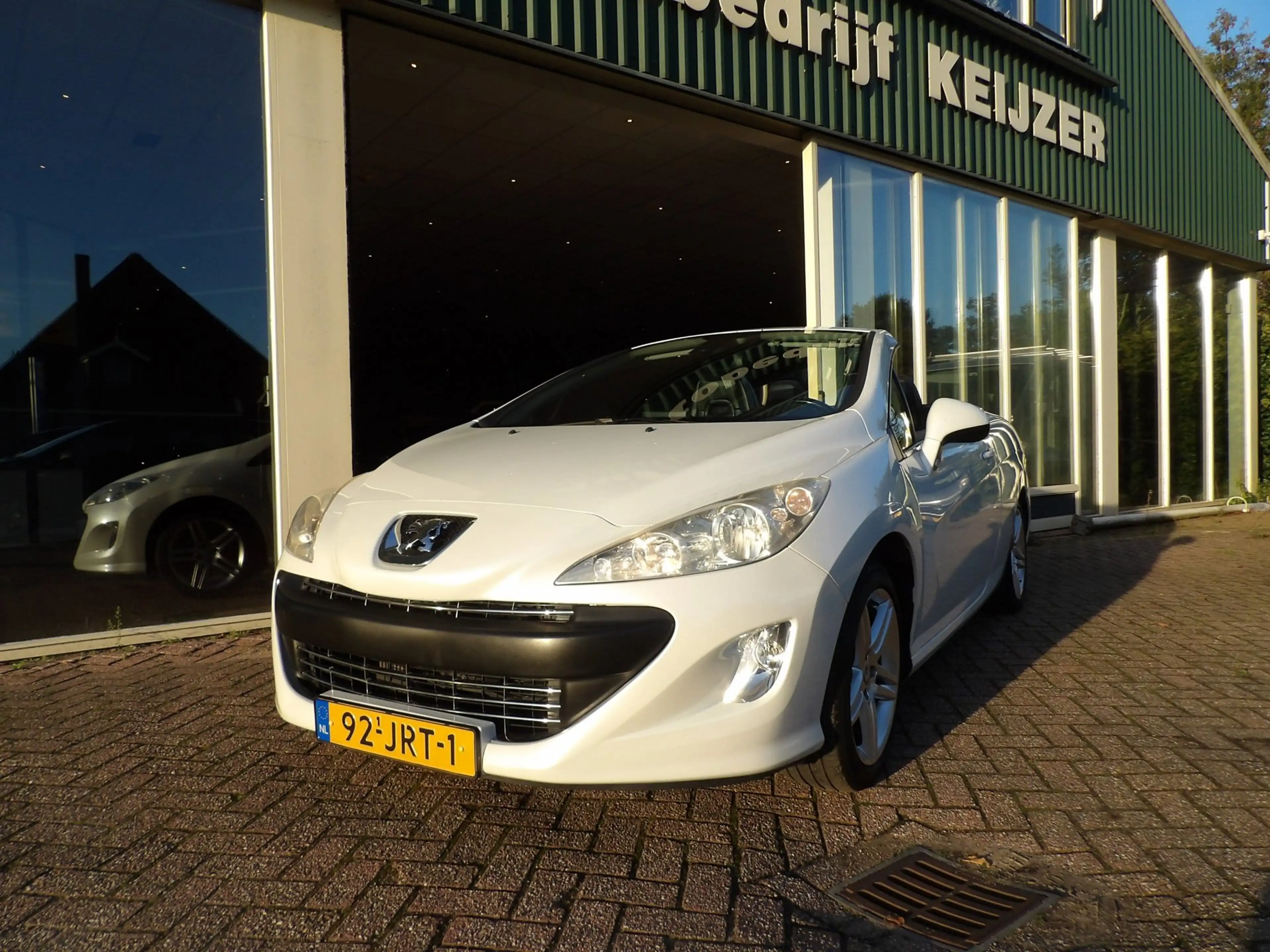Peugeot 308 CC 1.6 THP Premiere LEER-CLIMA-NAVI — photo 7