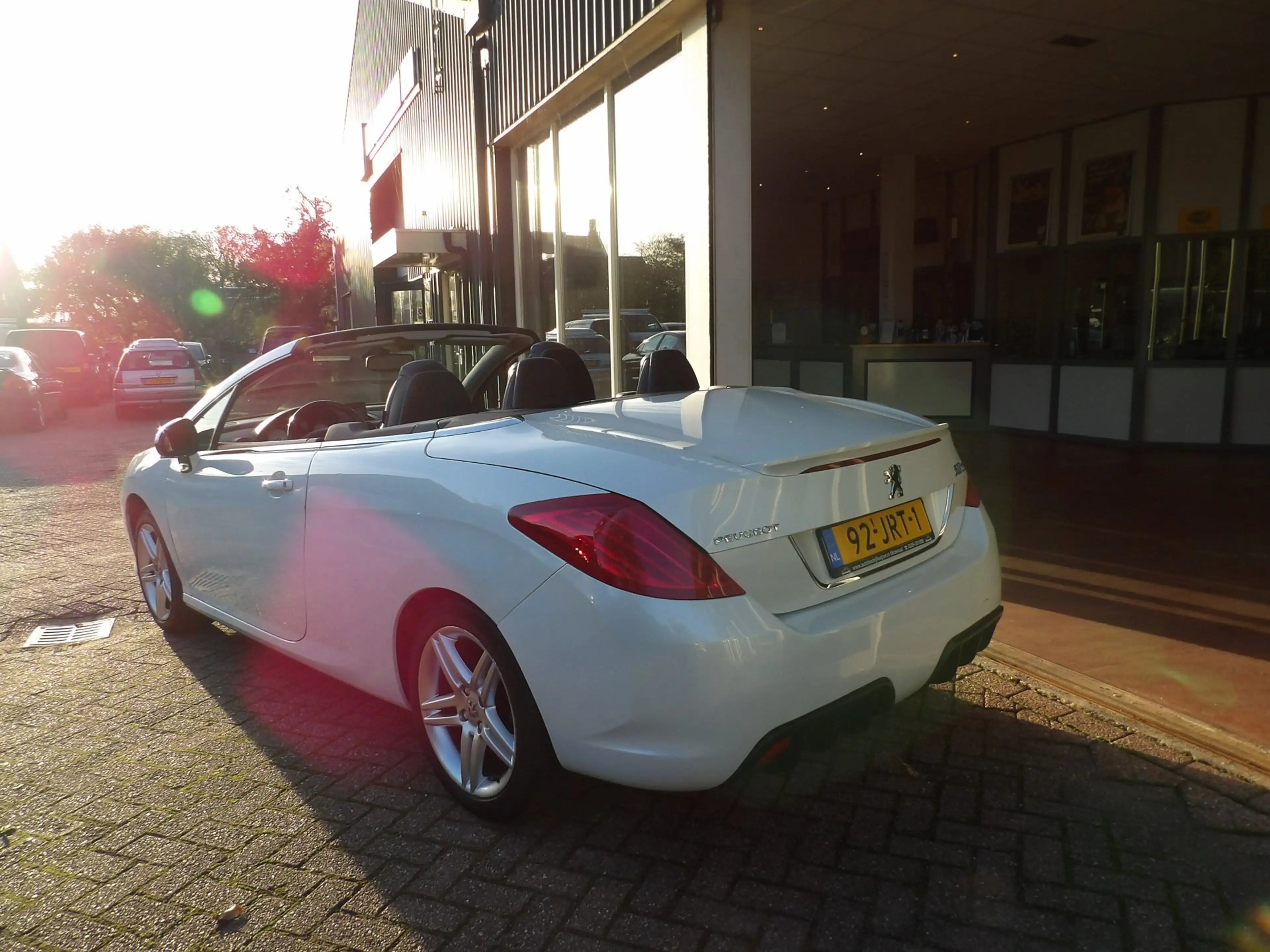 Peugeot 308 CC 1.6 THP Premiere LEER-CLIMA-NAVI — photo 3