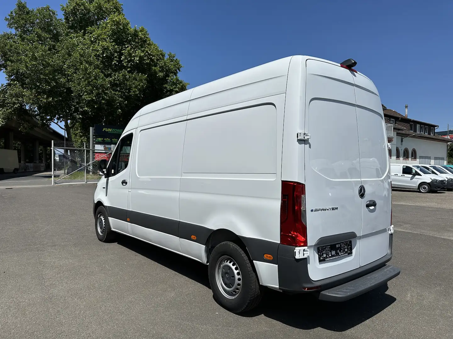 Mercedes-Benz Sprinter 312 FWD KEP Klappregalsystem Kamera Weiß - 2