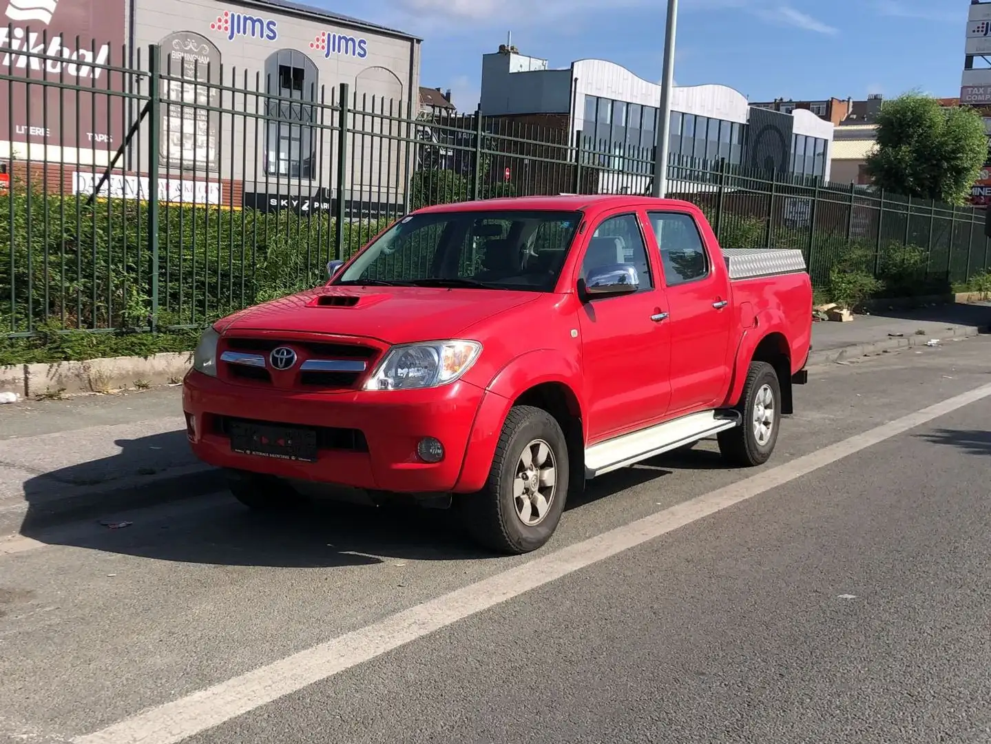 Toyota Hilux 2.5 D-4D 4WD SR Rood - 1