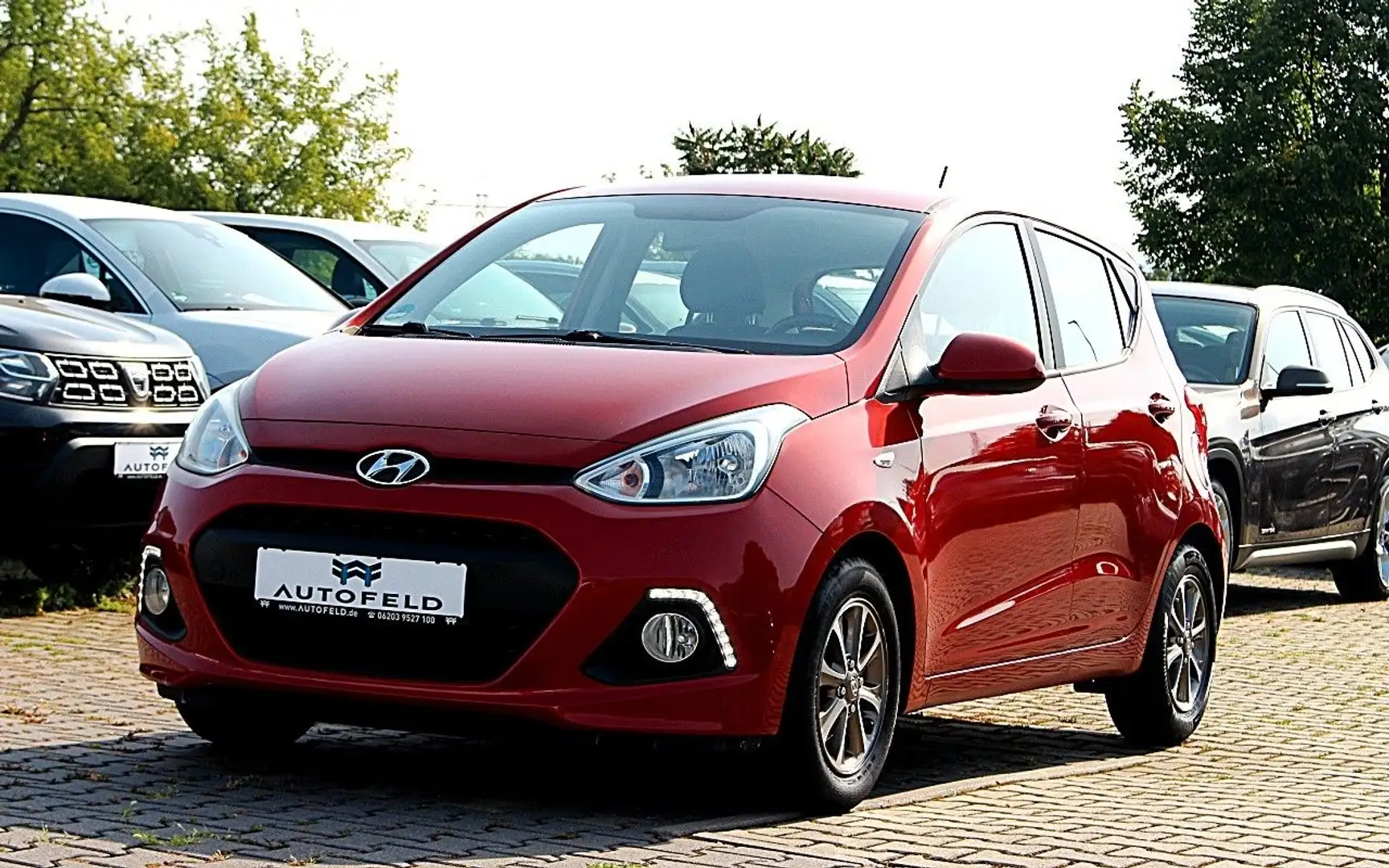Hyundai i10 /VOLLSHEFT/SHZ/BT/LED/KLIMA/1.HAND/ Rot - 1
