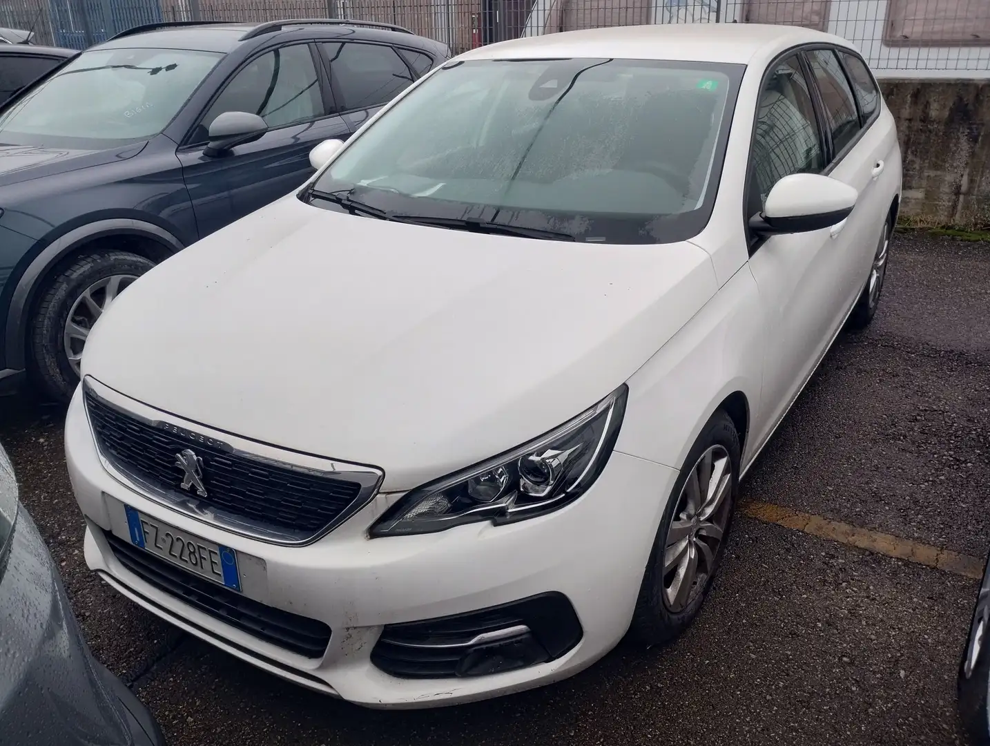 Peugeot 308 308 II 2018 SW SW 1.5 bluehdi Active s Blanc - 1