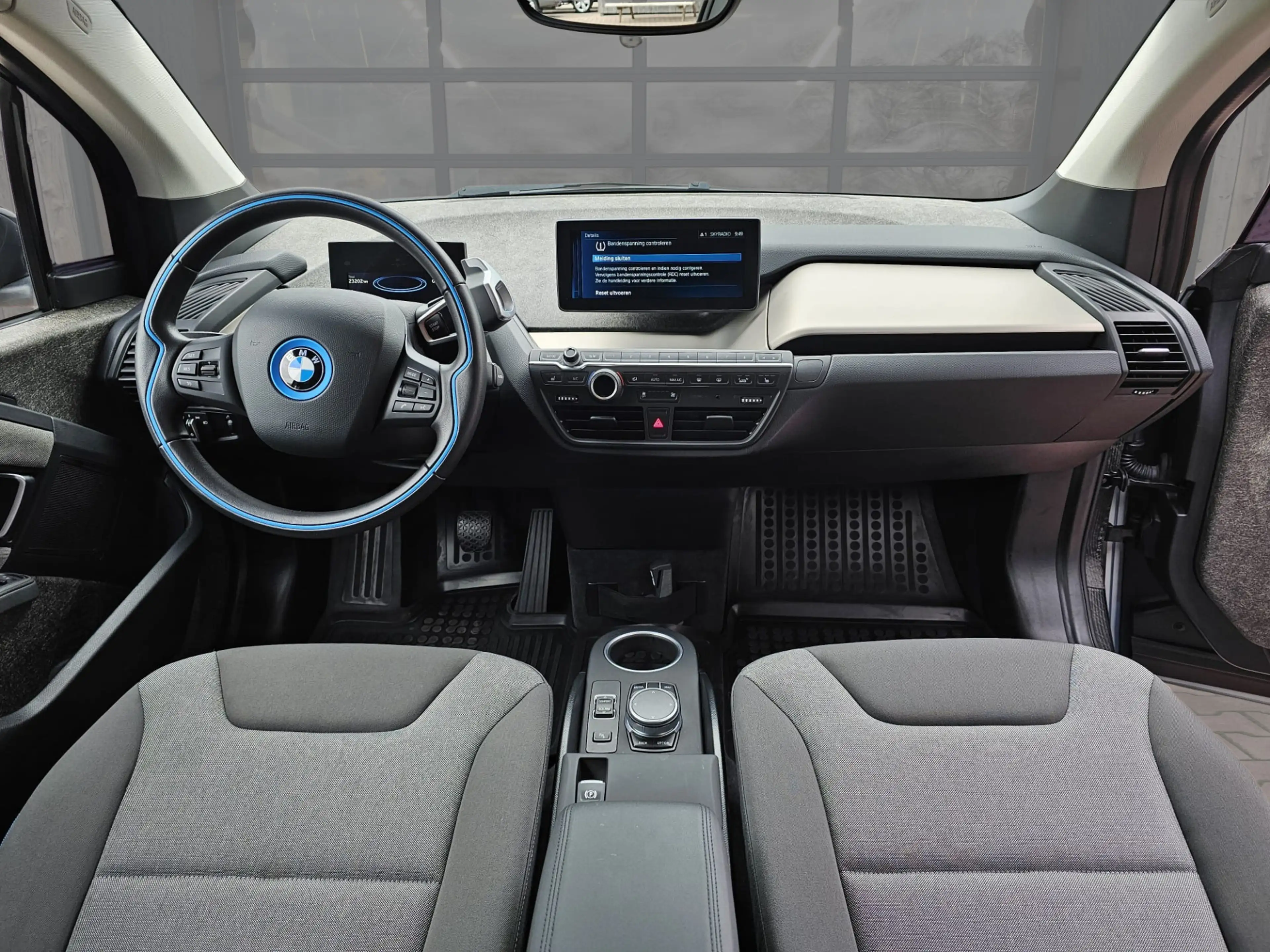 BMW i3 Business Edition 120Ah 42 kWh | Navi | Camera | St — photo 2
