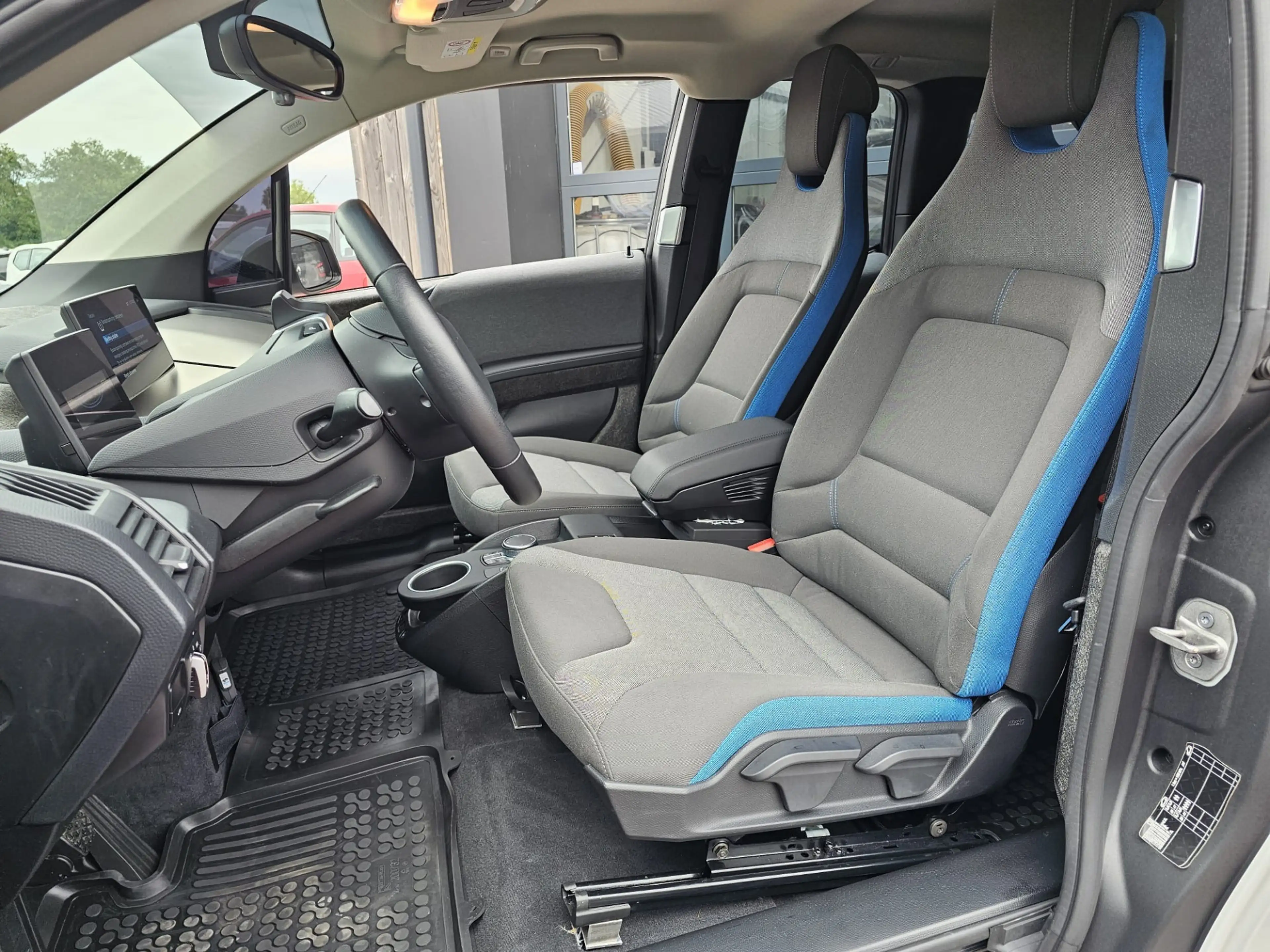 BMW i3 Business Edition 120Ah 42 kWh | Navi | Camera | St — photo 3