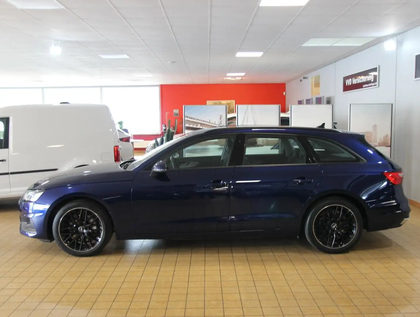 Audi A4 Avant 40 TDI Quattro S-tronic, 18",Memory,AHK Blau - 2