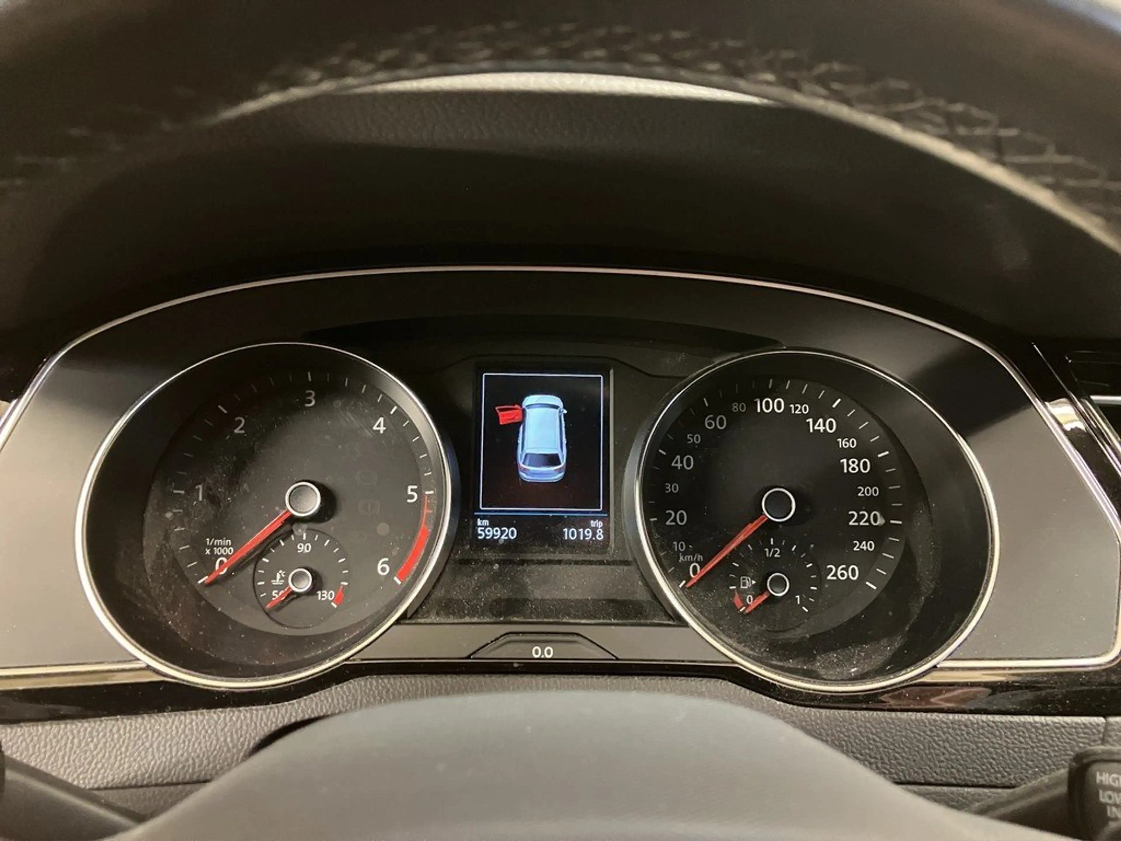 Volkswagen Passat Variant 2.0 TDI DSG Business ACC AHK — photo 9